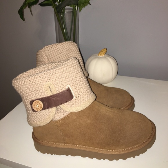 ugg shaina knit short boot